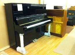 YAMAHA U30-BL