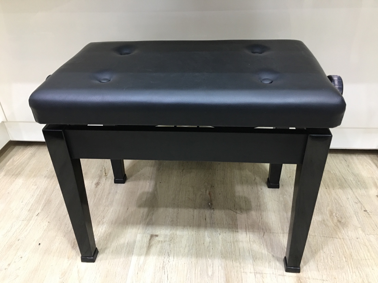 New Japanese piano bench