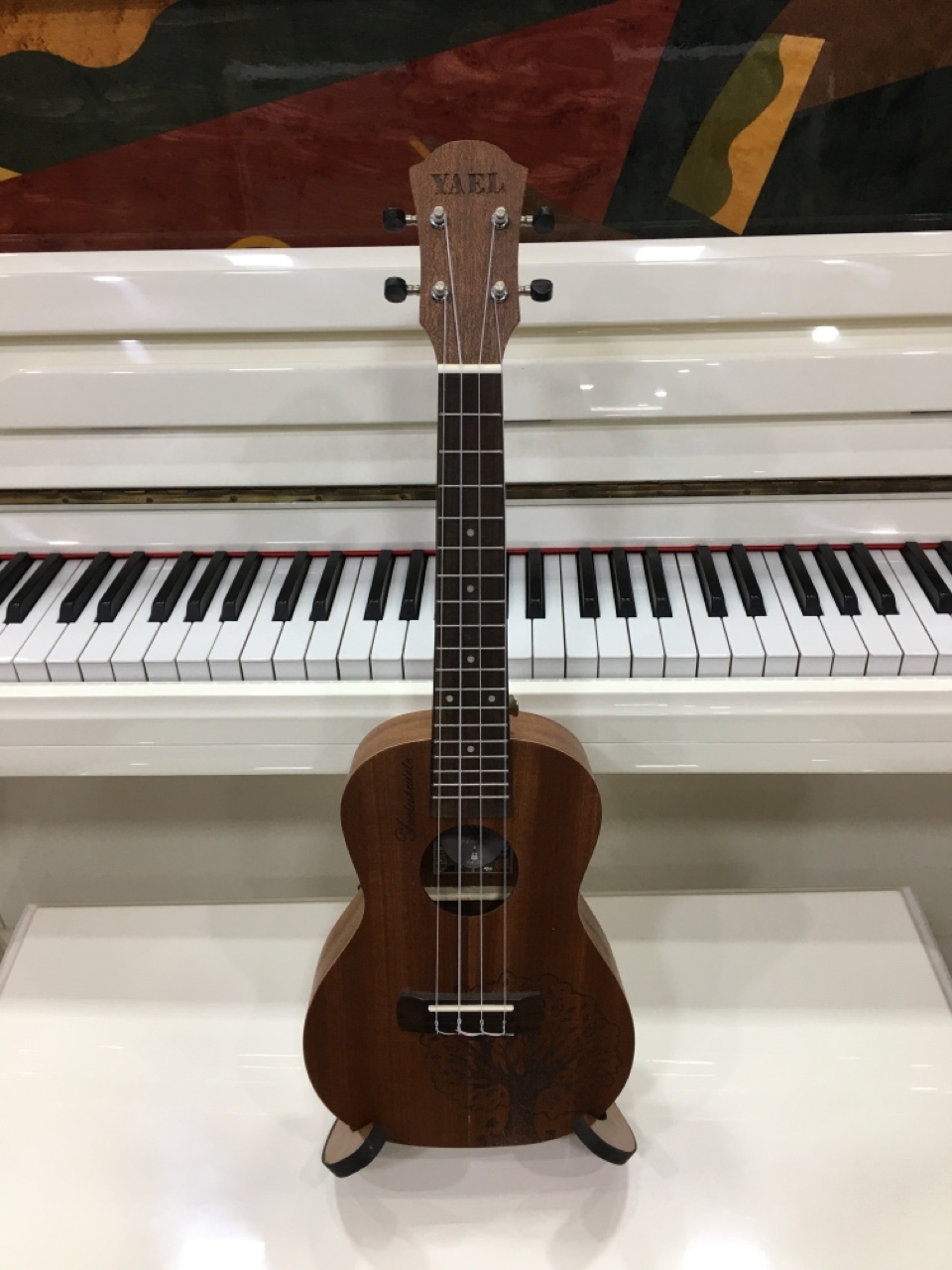 Ukulele (design decoratated)