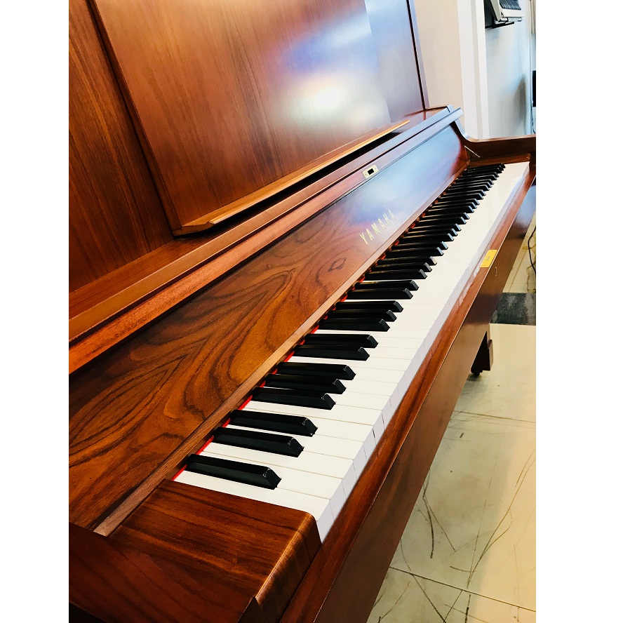 Piano Yamaha W101