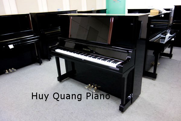 Piano Yamaha Ux300