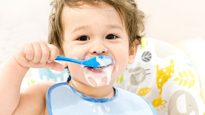 Nên cho trẻ ăn sữa chua thế nào là hợp lý