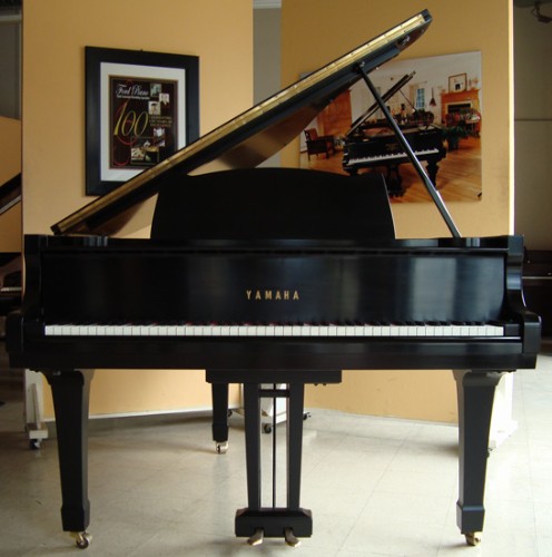 Yamaha G2E Grand