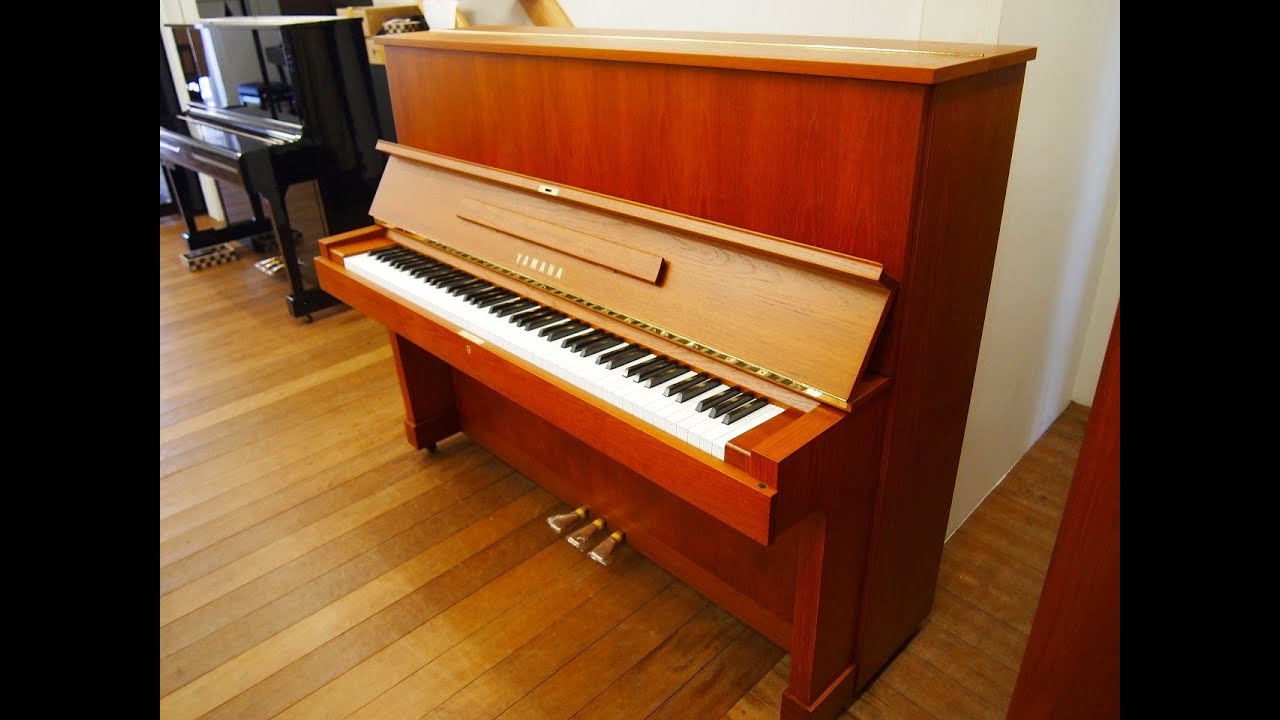 Piano Yamaha W103